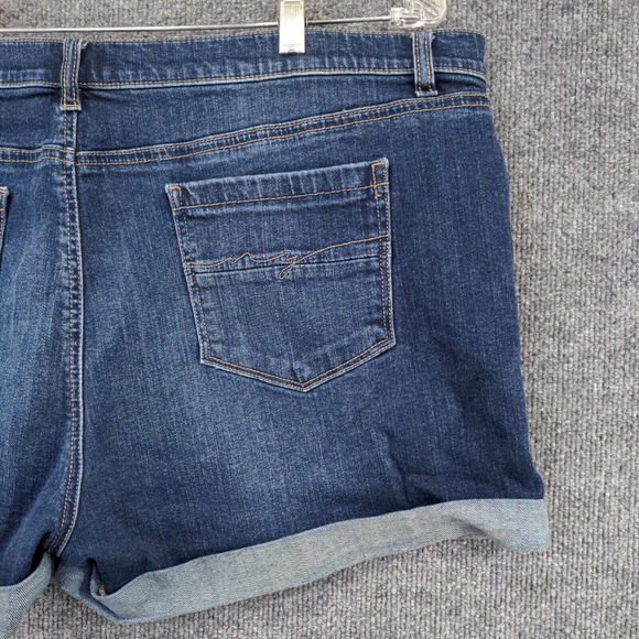 Soho Womens Jean Shorts Blue Size 18 Denim Pockets Cuffed Hems - Picture 9 of 11